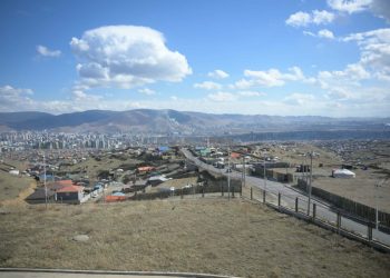 Улаанбаатар хотын хамгийн харууцтай газруудын нэгт цэцэрлэгт хүрээлэн байгуулна гэв