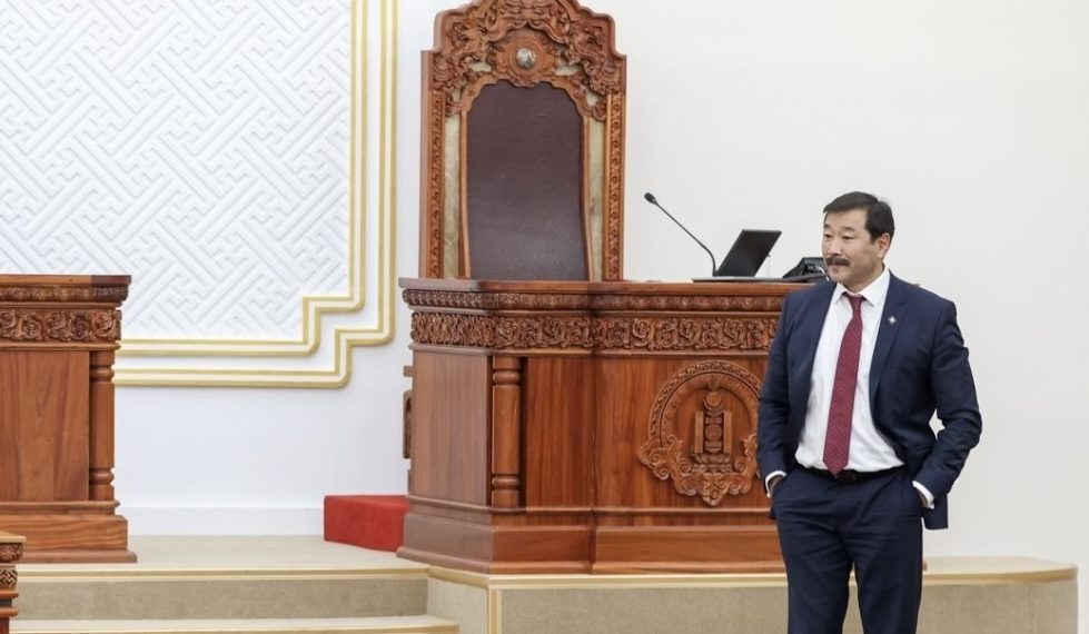 УИХ-ын гишүүн ёс зүйн хэм хэмжээ зөрчвөл 30 хүртэл хоногоор асуулт асуух, үг хэлэх эрхийг хасах заалт тусгажээ