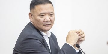 О.Амгаланбаатар гишүүний санаачилсан долоодугаар сарын 10-наас 19-ийг дуустал амардаг болох хуулийн төслийг Байнгын хороо дэмжсэнгүй
