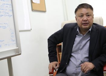 Р.Даваадорж: Монголын төр ийм хэмжээнд очиж “унана” гэдэг харамсалтай