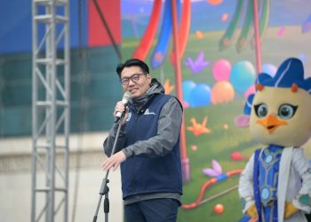 Ч.Лодойсамбуу: Хотын дарга “та нартаа зуслан барьж өгнө” гээд талбай дээр тэнэгтээд зогсож байна. Хэн төрөөс зуслан нэхсэн юм
