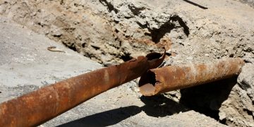 Нийслэл хотын нийтийн үйлчилгээтэй холбоотой санал, гомдлыг 310005 дугаарын утсаар хүлээн авч байна