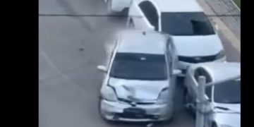 ТЦА: Согтуугаар автомашин жолоодож долоон тээврийн хэрэгсэл мөргөсөн этгээдийг саатуулсан
