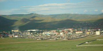 Нийслэлийн нутаг дэвсгэрт эзэмшиж буй газрыг өмчлүүлэх ажлыг хуваарийн дагуу дүүрэг бүрд зохион байгуулна
