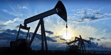 Ормузын хоолойг нээх тохиролцоонд хүрсний дараа газрын тосны үнэ буулаа