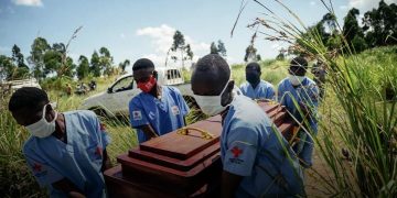 Эболагийн дэгдэлт нэмэгдэж байгаа ч дүрвэгсдийн хуарангууд дахь халдварыг хязгаарлахад хүндрэлтэй тулгарч байна