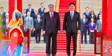 Тажикистан Улсын Ерөнхийлөгчийг албан ёсоор угтаж авлаа