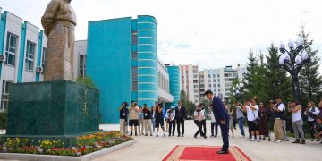 Монгол Улсын Ерөнхийлөгч У.Хүрэлсүх Эрдэнэт хотын 50 жилийн ойн баярын хуралд оролцлоо