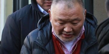 Сахал Б.Эрдэнэбилэг эх орондоо иржээ