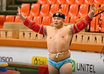 Наадмын хүчит бөхийн барилдаанд дөрөв давсан аймгийн арслан Т.Дүүрэнсарангаас допингийн төрлийн бодис илэрчээ
