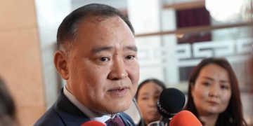 Л.Гантөмөр: Маш олон асуудлыг Засгийн газар хөндөж байгаа ч асуудлуудаа шийдэх эр зориг алга байна