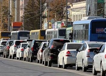 Сурагчдын хичээл эхлэх болон дуусах цагийг өөрчилж, бүсчлэн авто замын хөдөлгөөнийг бууруулна
