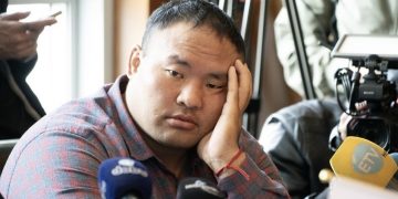 Улсын гарди М.Бадарчийн барилдах эрхийг сэргээх шийдвэр гараагүй