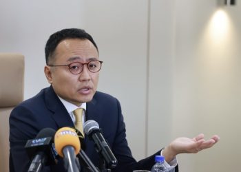 Л.Амар: 2027 оны төсөв баян айлын эрх хүүхэд шиг аашилж, байдгаа барж буйн жишээ юм