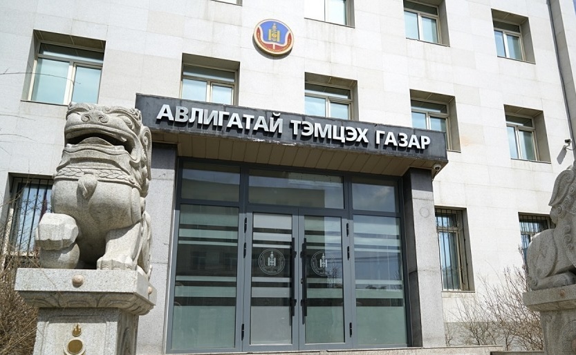 АТГ: Баян-Өлгийн Засаг дарга асаны хэргийг прокурорт шилжүүллээ