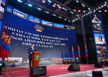 Монгол Улсын Ерөнхийлөгч У.Хүрэлсүх Орхон аймагт ажиллаж байна