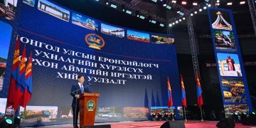 Монгол Улсын Ерөнхийлөгч У.Хүрэлсүх Орхон аймагт ажиллаж байна