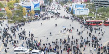 Төв шуудангийн уулзварыг хаасан учир Энхтайвны өргөн чөлөөг сонгож хөдөлгөөнд оролцохгүй байхыг зөвлөлөө
