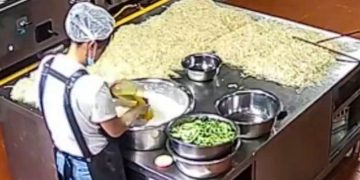 Хятадад хоёр зуу гаруй хүүхдийг хордуулсан цэцэрлэгийн эзэн бүх насаар хоригдох ял сонслоо